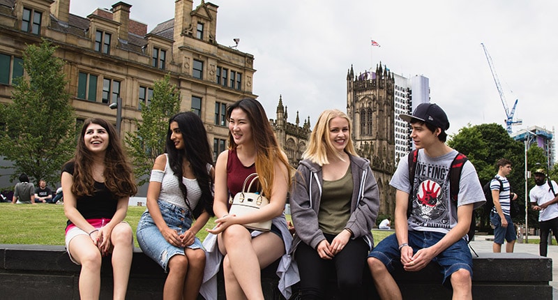 Cursos de ingles en Manchester estudiantes